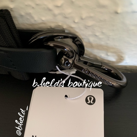 lululemon Never Lost Keychain in Black/Super Dark One Size New NWT - Picture 6 of 15